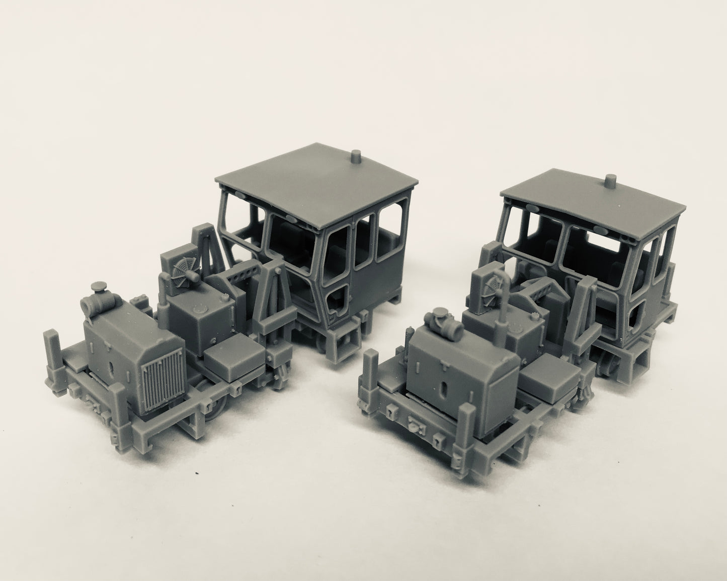 HO Spike Puller, Both Cabs Included