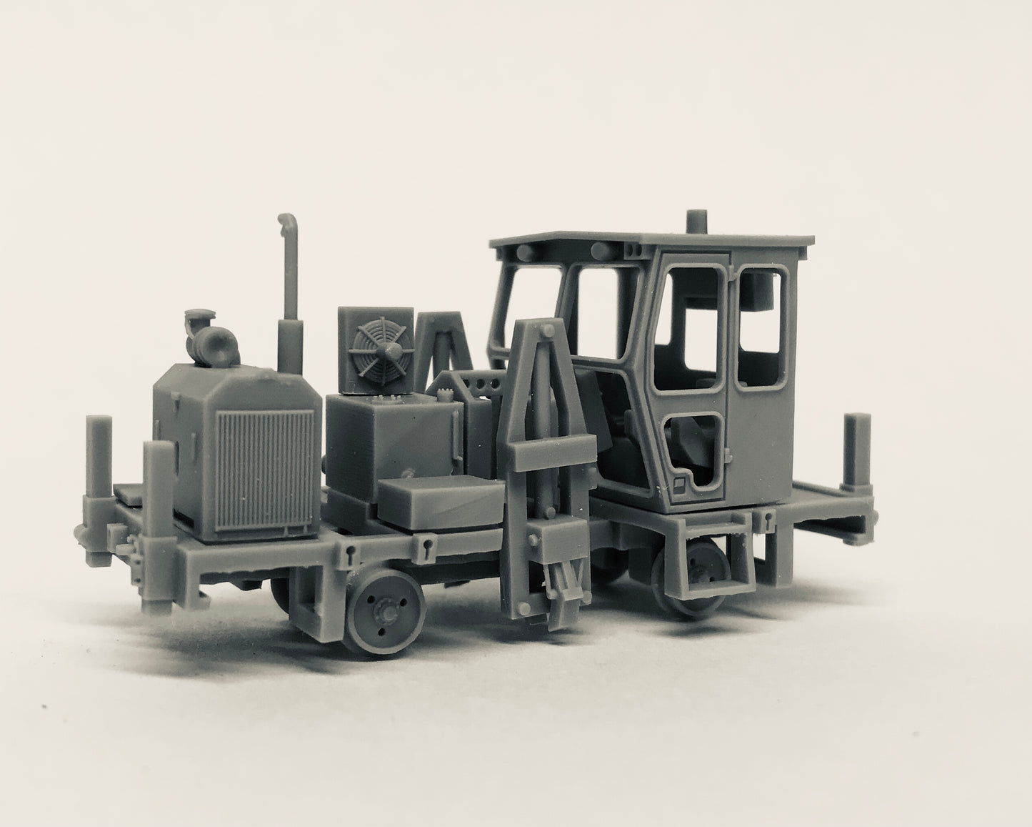 HO Spike Puller, Both Cabs Included