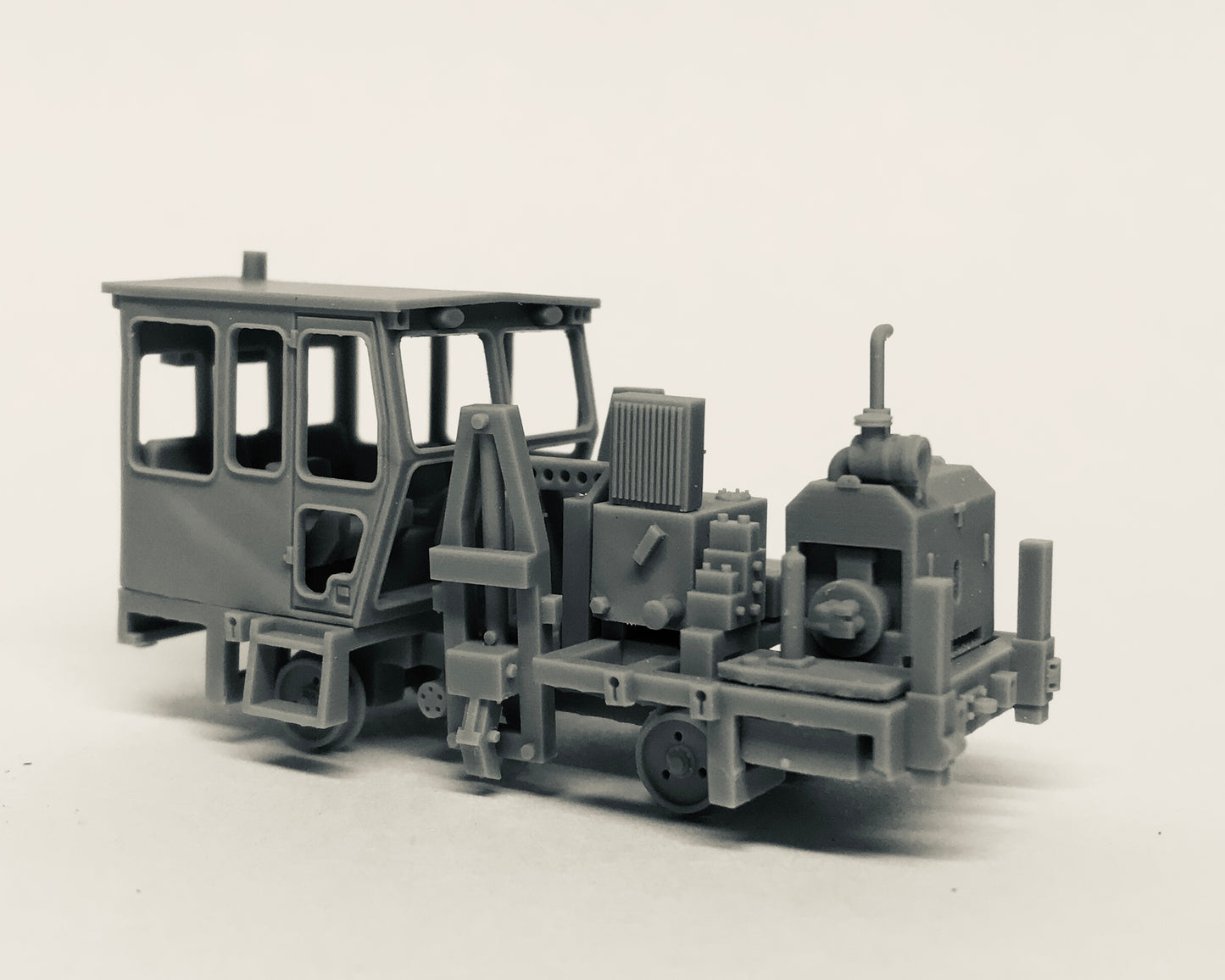 HO Spike Puller, Both Cabs Included