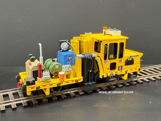 HO Spike Driver, Includes both cabs